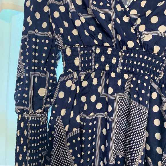 Long sleeve, navy blue patterned dress! - Picture 3 of 4